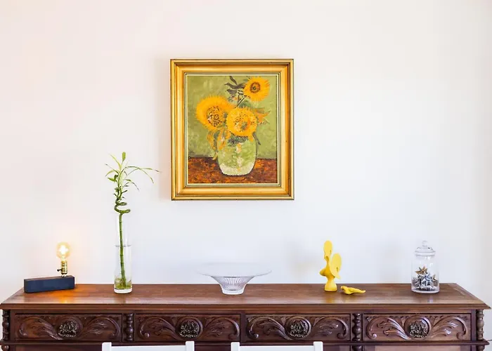 Sunshine Flat 에스피뇨